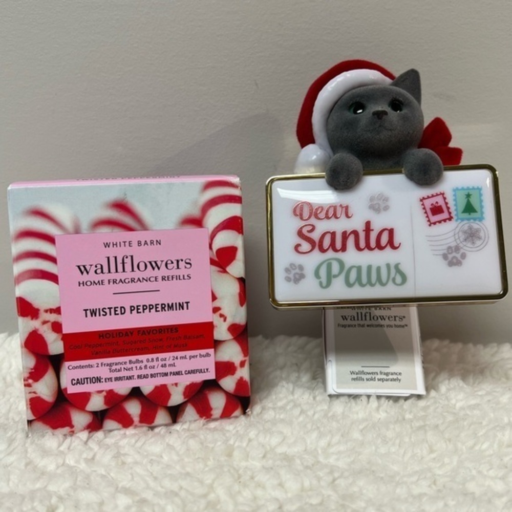 Bath & Body Works "Dear Santa Paw" Wallflower Diffuser w/Wallflower Refills